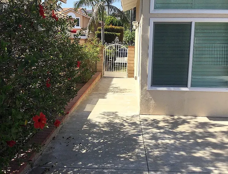 2381 Madrugada Dr — Photo 31