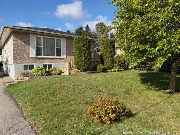 231 Hutchison Dr, Miramichi, NB E1V 6C1