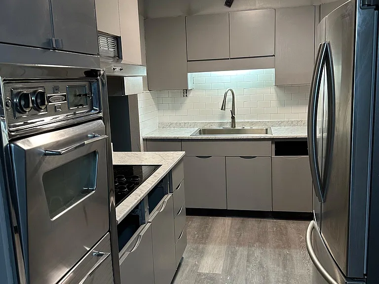 2725 W Radan Ct — Photo 3