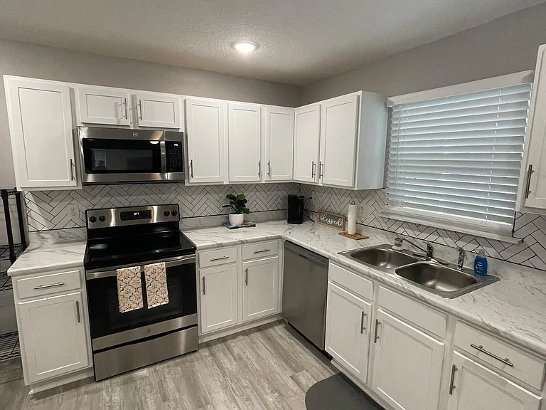 2154 Morehouse Rd #1 — Photo 3