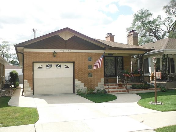 2nd image of 2204 N 76th Ave