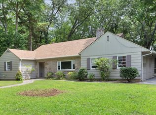 35 Southwood Rd, Fairfield, CT 06825