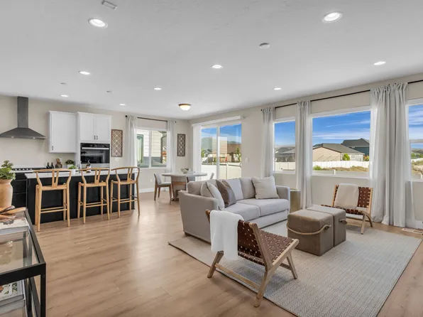 1005 E Antelope Dr, Eagle Mountain, UT 84005