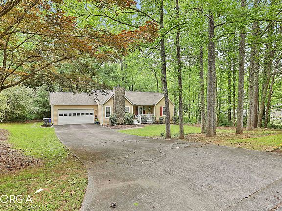 2nd image of 215 Winona Drive