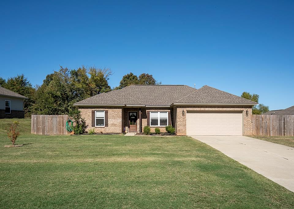 1st image of 158 Shelbi Dr