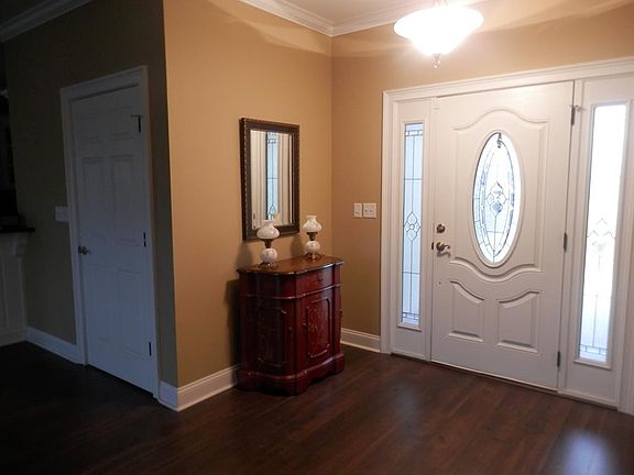 2nd image of 15 Taranik Ln SE