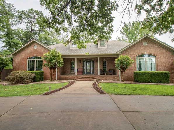 161 Lakeside Dr, Paducah, KY 42003