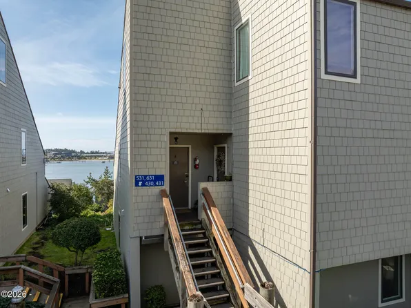 1000 SE Bay Blvd #430-431, Newport, OR 97365