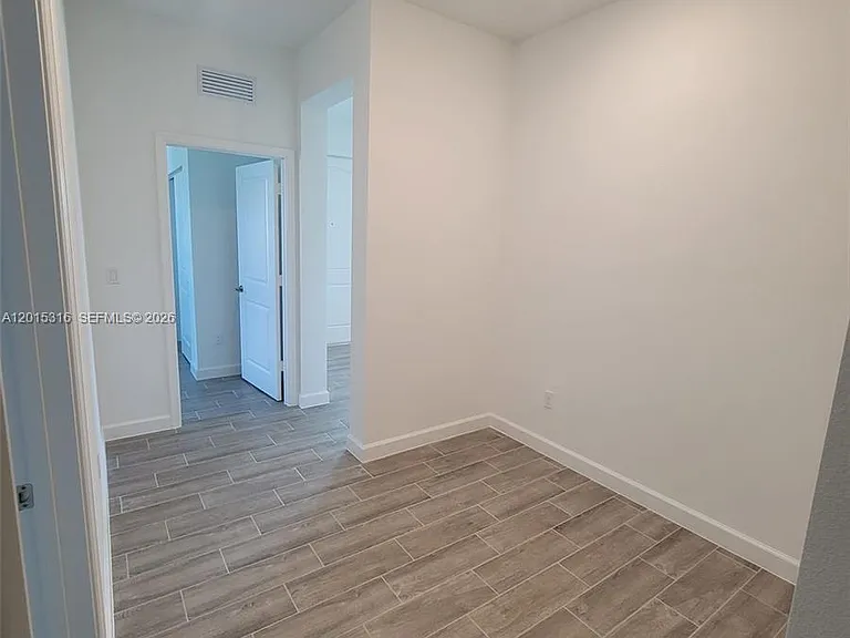 1689 Whistlegrass Ln — Photo 22