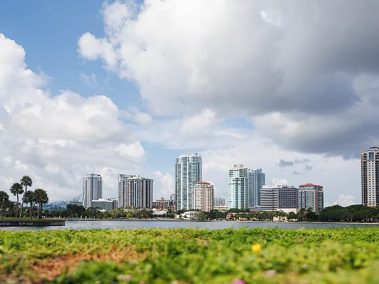 Close to Downtown St Pete