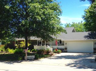 1914 Windsor Dr, Pittsburg, KS 66762