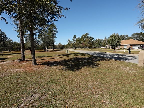 4th image of 11 Taylor Creek Vlg NE