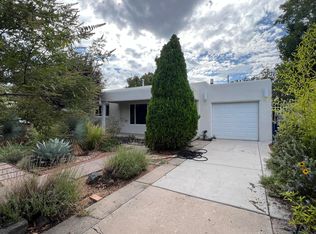 925 Quincy St NE, Albuquerque, NM 87110