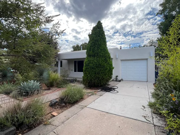 925 Quincy St NE, Albuquerque, NM 87110