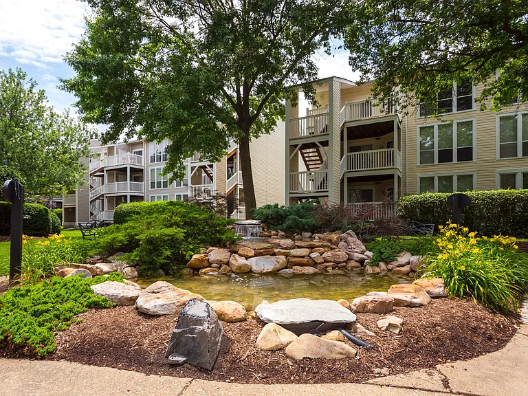 Ghent Village Apartments — Photo 18