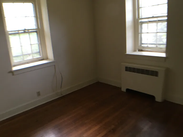 525 W Butler Pike #15 — Photo 14
