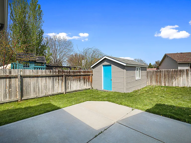 658 N Katie Way — Photo 31