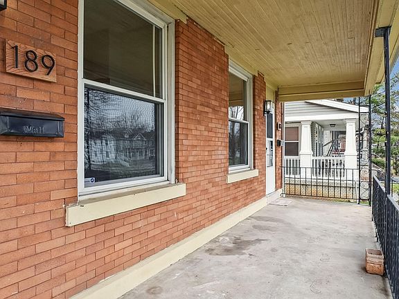 3rd image of 189 W Park Ave #189