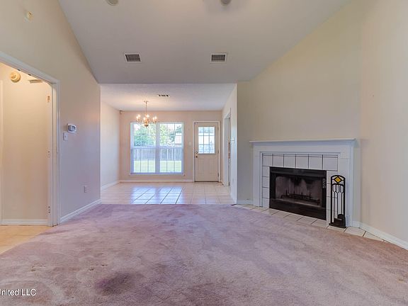 4th image of 15114 Sagewood St