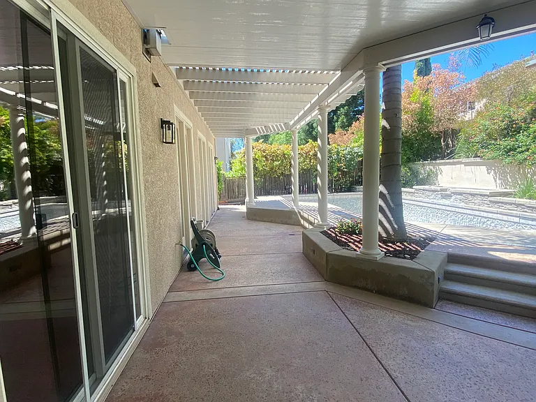 3073 Mammoth Way — Photo 48