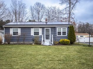 31 Cottonwood Ln, Springfield, MA 01128