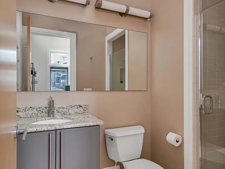 334 Van Buren St — Photo 30