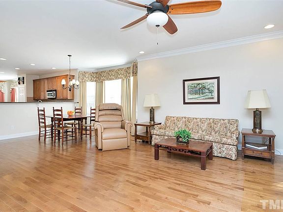 3rd image of 211 Muir Brook Pl