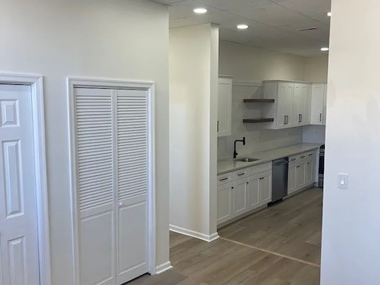 110 Hamilton St — Photo 20