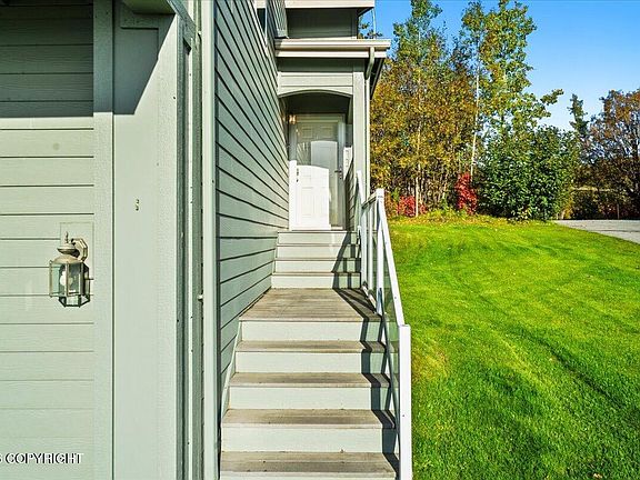 3rd image of 6160 S Clearview Cir