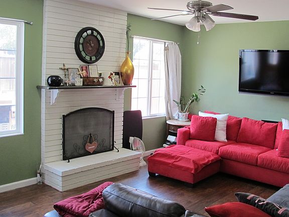 2nd image of 258 Highlands Ct
