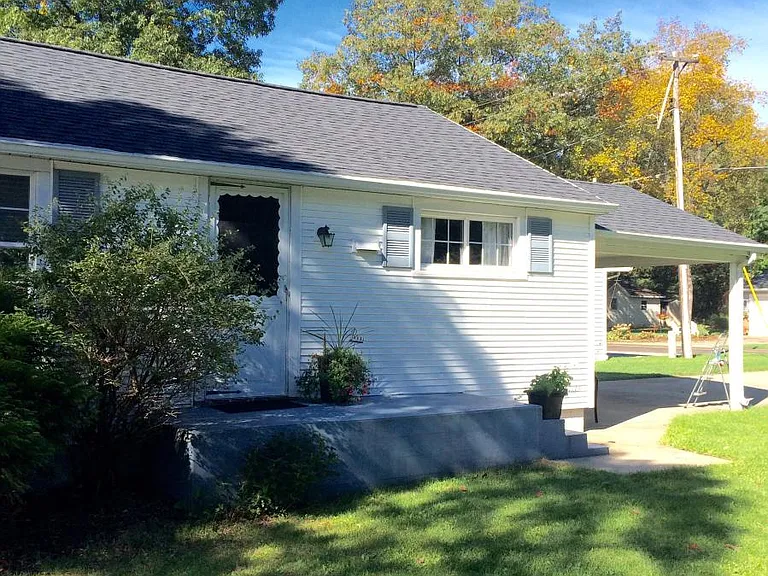 19813 Park Rd — Photo 3