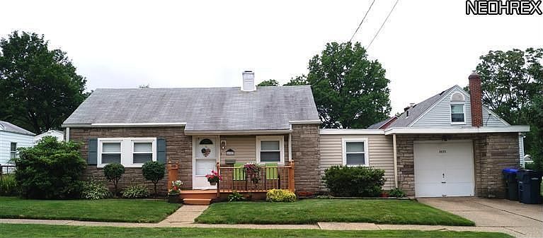 1st image of 2692 9th St