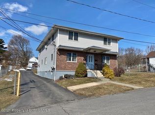 97 Lincoln St, Dickson City, PA 18519
