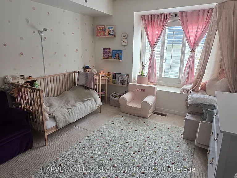 208 Niagara St #68 — Photo 7
