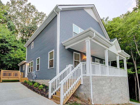 2nd image of 114 Valley View Cir #A