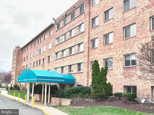 5111 8th Rd S APT 202, Arlington, VA 22204