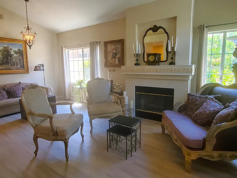 Shoreline Dr — Photo 15