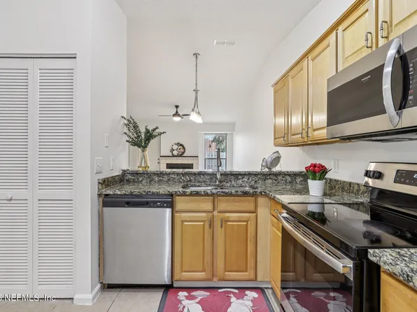 3801 CROWN POINT Road #2024, Jacksonville, FL 32257