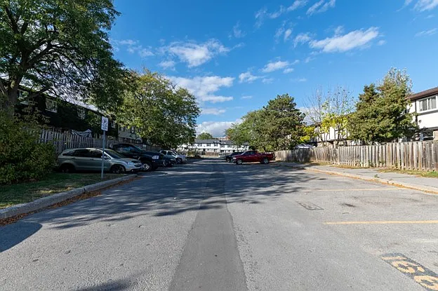 100 Rideau St — Photo 19