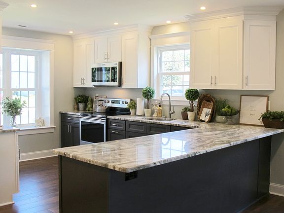 REMODELED/REDESIGNED Kitchen