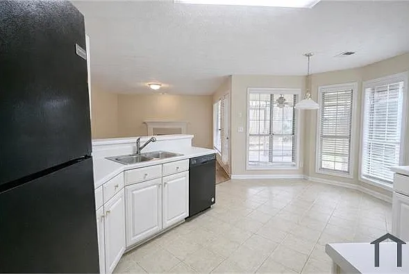 710 Suwanee Lakes Cir — Photo 5