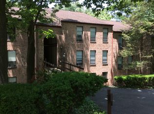 11D Saint Andrews Cir, Reading, PA 19607