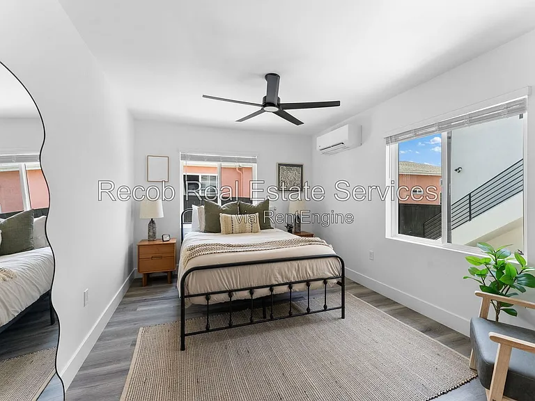 2722 Nye St #1 — Photo 8