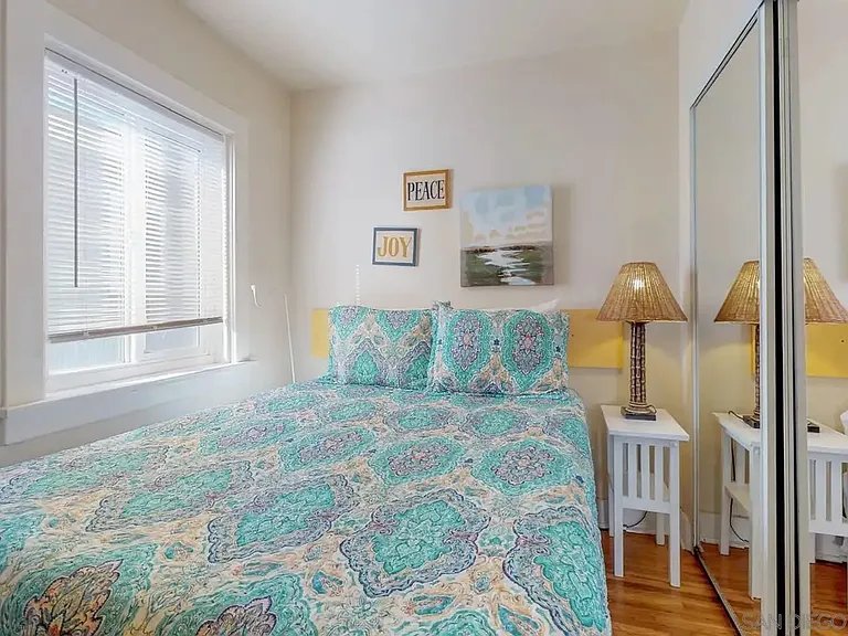 719 Ensenada Ct — Photo 12
