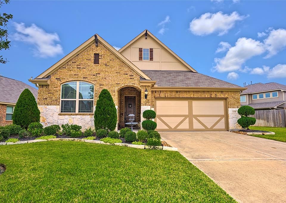 1st image of 22318 Tiltwood Ln