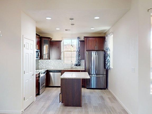 3rd image of 31 Camino Cerro Escondido