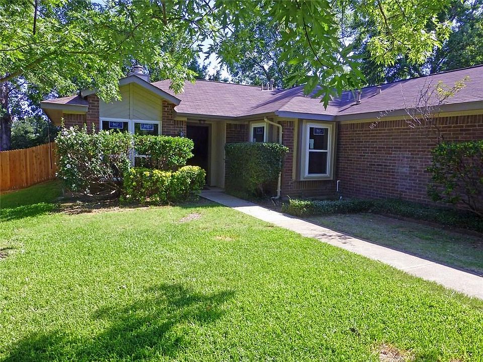 1st image of 308 Ascot Dr