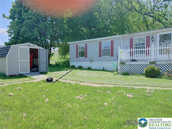 3rd image of 4205 Leopard Cir