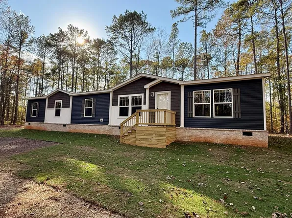 773 Grantham Dr, Cataula, GA 31804