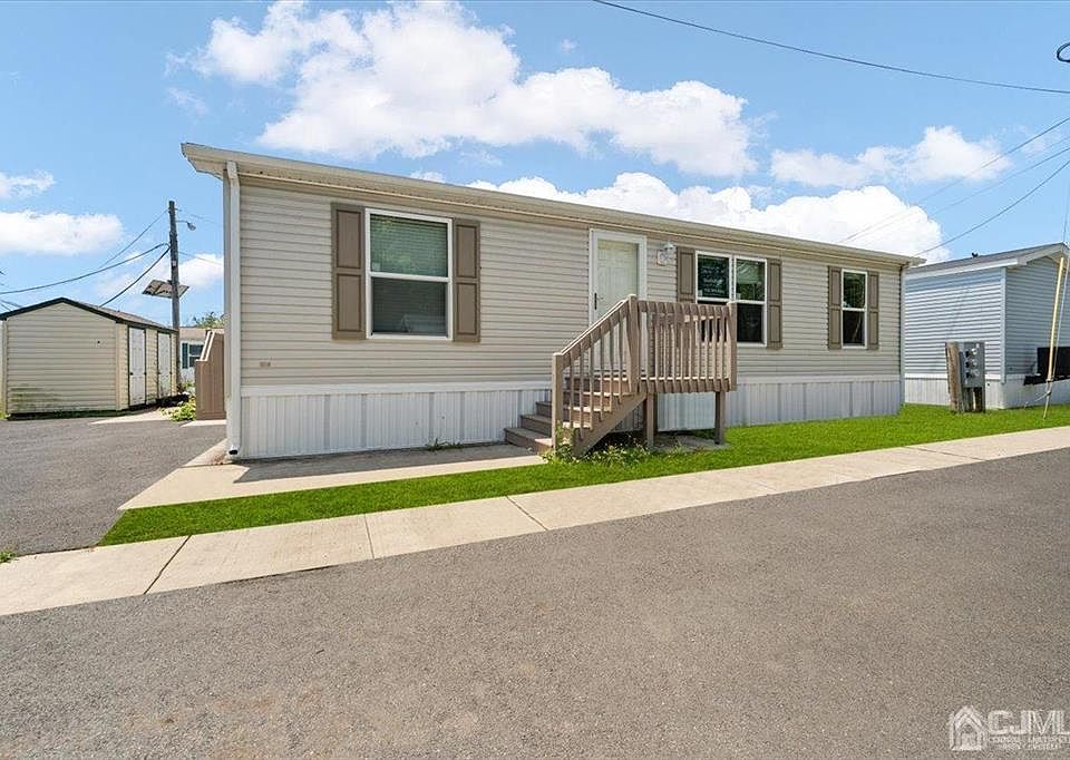 132 Oakdale Vlg, North Brunswick, NJ 08902 Zillow